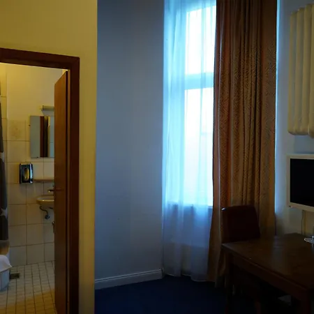 Πανσιόν Margrit 2*