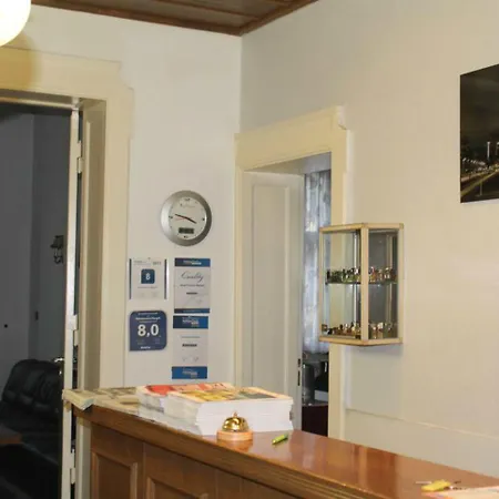 Margrit Πανσιόν