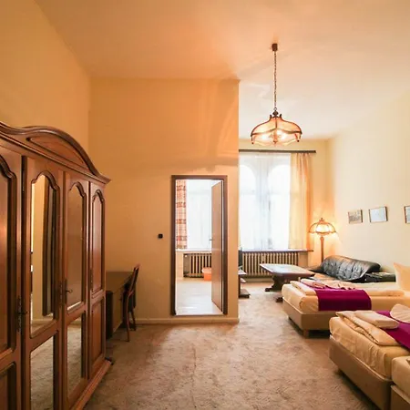 Margrit Πανσιόν